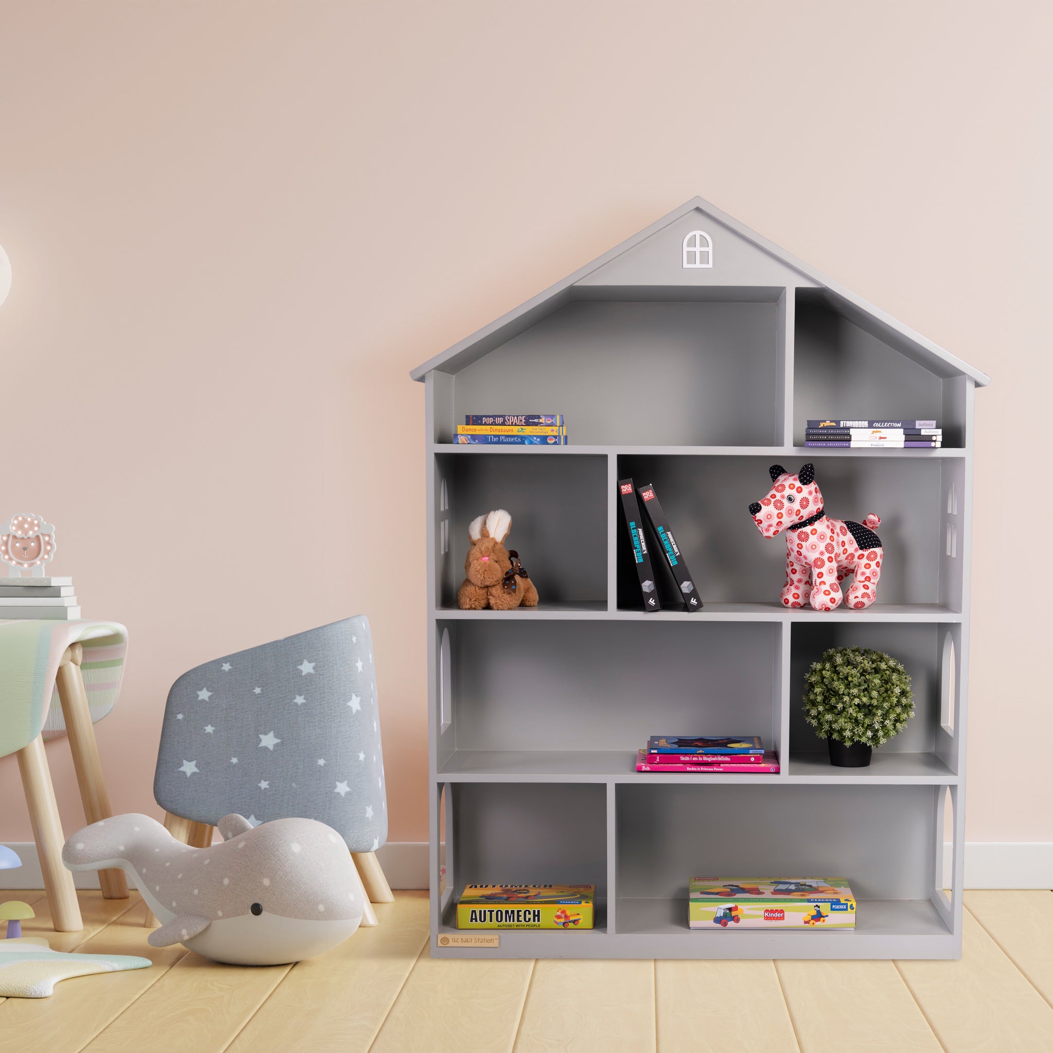 Book Shelf - Big Hut